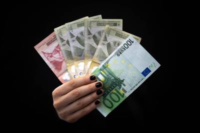  Slovenci osumnjičeni da su rasturali lažne evre u Doboju i Prijedoru 
