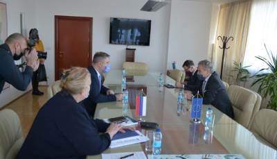  Šeranić sa Satlerom: Srpska će primjeniti protokole vakcinacije kao u Srbiji 