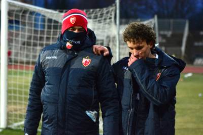  Strahinja Eraković mora na operaciju FK Crvena zvezda 