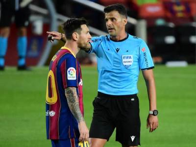  Milan - Zvezda sudi čovek koji je "spasao" rosonere: Da nije dosudio penal u 122, davno bi ispali 