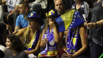  EURO-2020-sa-navijacima-da-li-ce-se-BiH i Srbija-kvalifikovati 