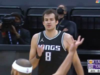  nemanja-bjelica-psovka-na-srpskom-psuje-sakramento-lejkers-nba-video 