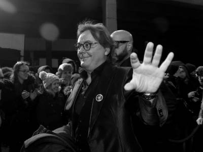  umro-sanja-ilic-crvena-zvezda-himna-ljubivoje-rsumovic-video 