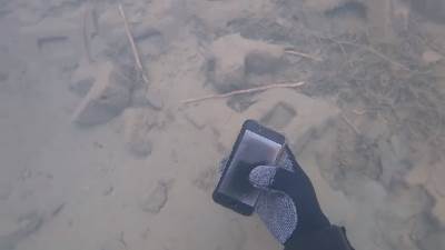  IPhone funkcionalan i poslije šest mjeseci provedenih na dnu jezera (VIDEO) 