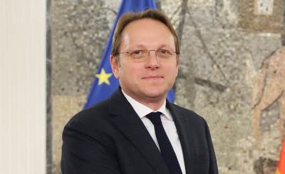  Varhelji razgovarao sa Dodikom 