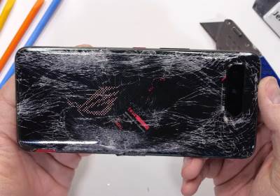  Najmoćniji android telefon pukao na testu izdržljivosti: Džaba 18 GB RAM-a, kućište je problem, pogledajte! 
