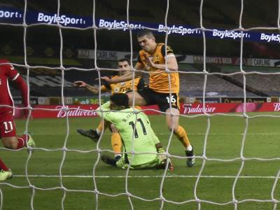  Horor povreda oslabila Ronalda i ekipu pred Srbiju! Golman dobio užasan udarac u glavu 