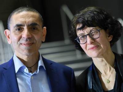  Čovjek koji je stvorio Fajzerovu vakcinu je optimista: Do kraja ljeta neće nam više trebati zatvaranja… 