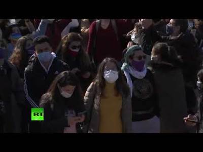  Hiljade žena na ulicama Istanbula (VIDEO) 