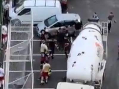  Haos na utakmici u Beogradu - svi se tukli! Pesničenje , uprava, redara! fudbaleru slomlljena ruka 