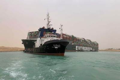  Kraj drame, oslobođen brod koji je blokirao Suecki kanal 