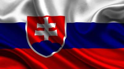  Slovački premijer podnio ostavku zbog sporne nabavke ruske vakcine 