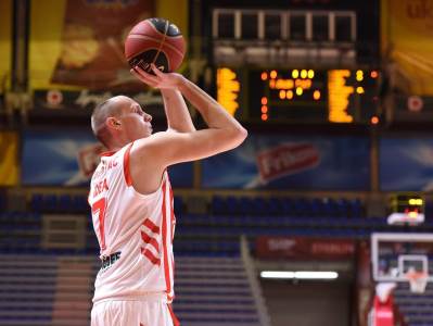  Crvena zvezda želi Dejana Davidovca 