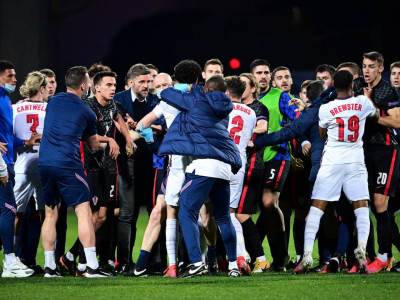  engleski-fudbaler-hteo-da-tuce-hrvate-mlade-reprezentacije-engleska-hrvatska-kurtis-dzouns-video 