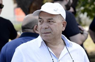  Hasan Dudić u teškom stanju: Pjevač pozitivan na koronu, zbog komplikacija hitno priključen na kiseonik 