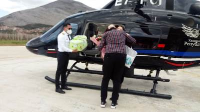  blizanci, Vukićević, helikopterski servis 