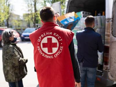  Dva muškarca se lažno predstavljaju kao radnici Crvenog krsta   