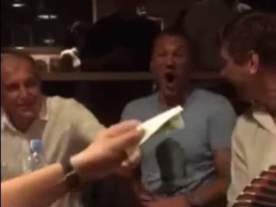  željko obradović kiti novcem harmonikaša video 