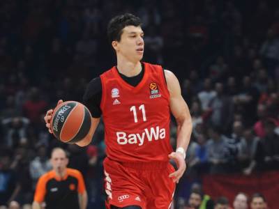  vladimir-lucic-bajern-zakucavanje 