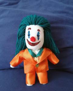  Pravnica sa Pala koja pravi krpene lutke i sanja da bude slikarka 