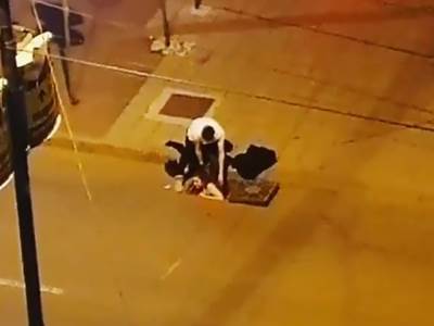  Završila u šahtu bez odjeće: Nevjerovatna scena u Nišu, prolaznik odmah pritekao u pomoć 