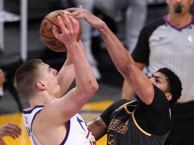  nikola-jokic-izgubio-denver-lejkersi-batine-video 