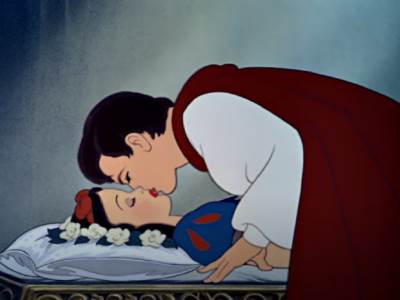  Snježana i 7 patuljaka nedozvoljen poljubac kritika 