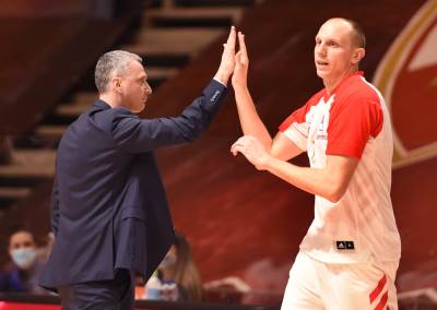  ZVEZDA IDE U FINALE - PROTIV BUDUĆNOSTI ZA EVROLIGU: Davidovac pokazao magiju i doveo Budućnost u Pionir! 