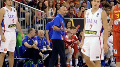  Sale: Moji igrači ne pričaju sa sudijama... 