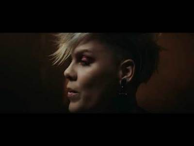  Hit dana: Rag’n’Bone Man & P!nk – Anywhere Away From Here 