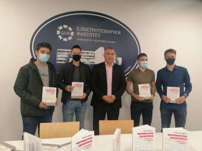  ETF poklonio knjige za takmičenje iz matematike srednjoškolcima sa istoka Srpske 