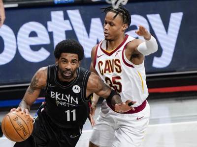  nba-akcija-sezone-zakucavanje-kevin-durent-majk-dzejms-bruklin-nets 