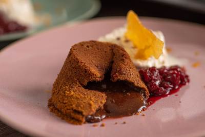  recept za lava kolač s višnjama, sladoledom i čokoladom 