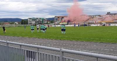  Goleada na proslavi titule u Prijedoru: Sedam pogodaka u sudaru novog šampiona i Slavije, Sutjeska i Modriča siloviti! 