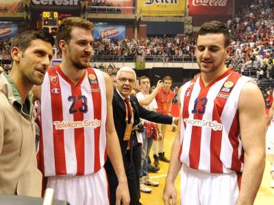  novak-djokovic-vasa-micic-mvp-cestitanje 