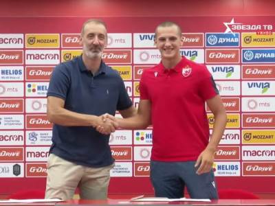  aleksandar kahvić briljira u dresu crvene zvezde 