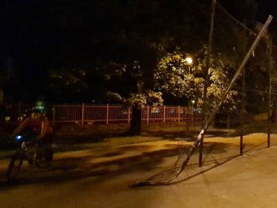  oštećeno dvorište bugarske škole u Banjaluci 