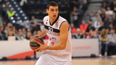  Nemanja Bezbradica novi je član Zrinjskog iz Mostara 