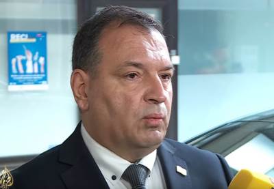  Hrvatski ministar napravio scenu u kafiću: Iznervirala ga konobarica, pa bijesno napustio lokal! 