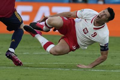  Jedan od najbržih crvenih kartona u istoriji: Fudbaler Andore isključen nakon samo 11 sekundi! (VIDEO) 