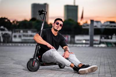  Vožnja za uživanje - električni trotinet Ring RX2 