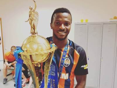  olarenvadžu kajode dolazi u crvenu zvezdu 