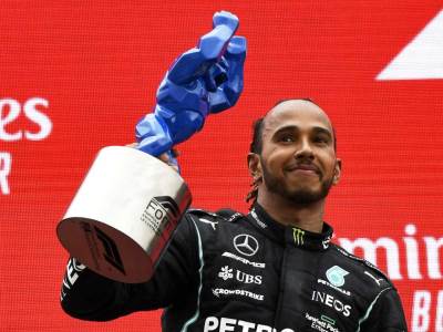  Hamilton ostanak u Mercedesu 