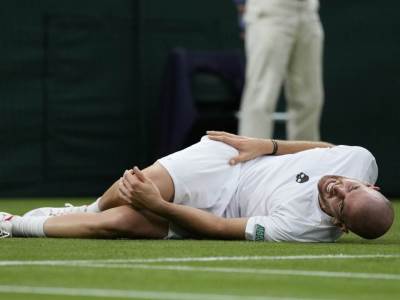  rodžer federer vimbldon adrijan manarino predaja 