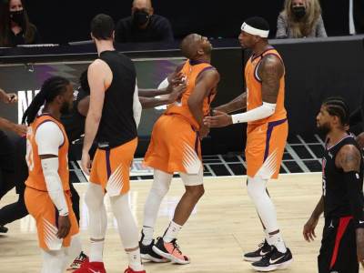  patrik beverli s leđa gurnuo krisa pola 