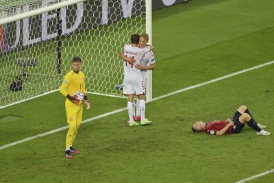  Preživjeli dramu, pa stigli u polufinale: Najljepša bajka nema kraj - Danci mogu da poklone EURO 2020 Eriksenu! 