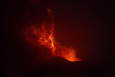  Erupcija vulkana Etna  