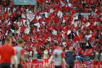  uefa ukinula zabranu gostujući navijači mogu na tribine 