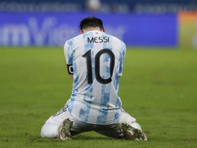  lionel mesi prezadovoljan što je konačno osvojio trofej sa argentinom 