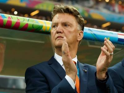  luj van gal više nije selektor holandije  